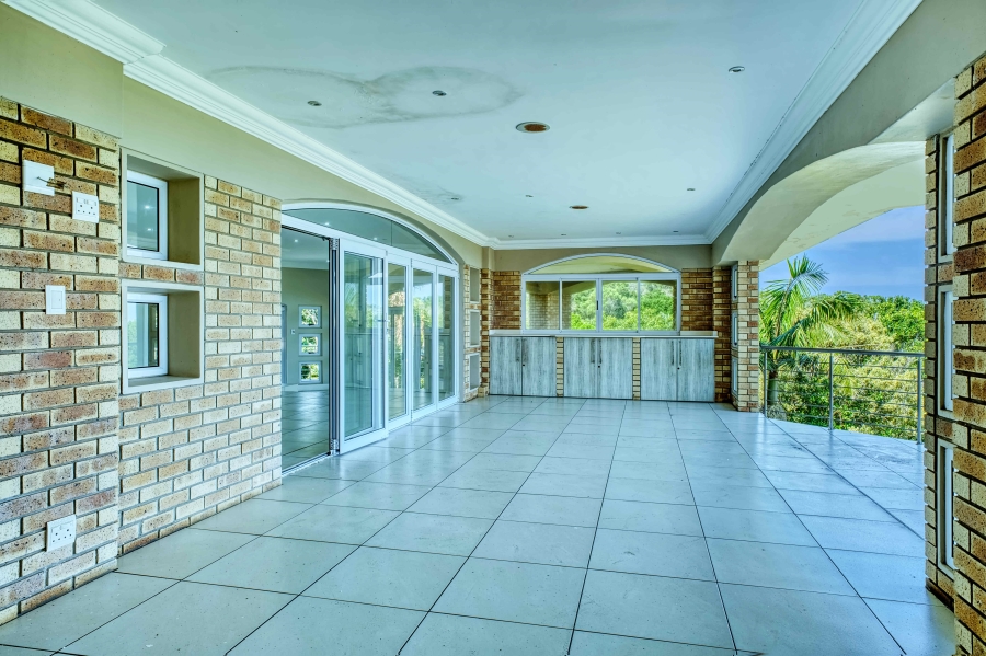 5 Bedroom Property for Sale in Blue Horizon Bay Eastern Cape